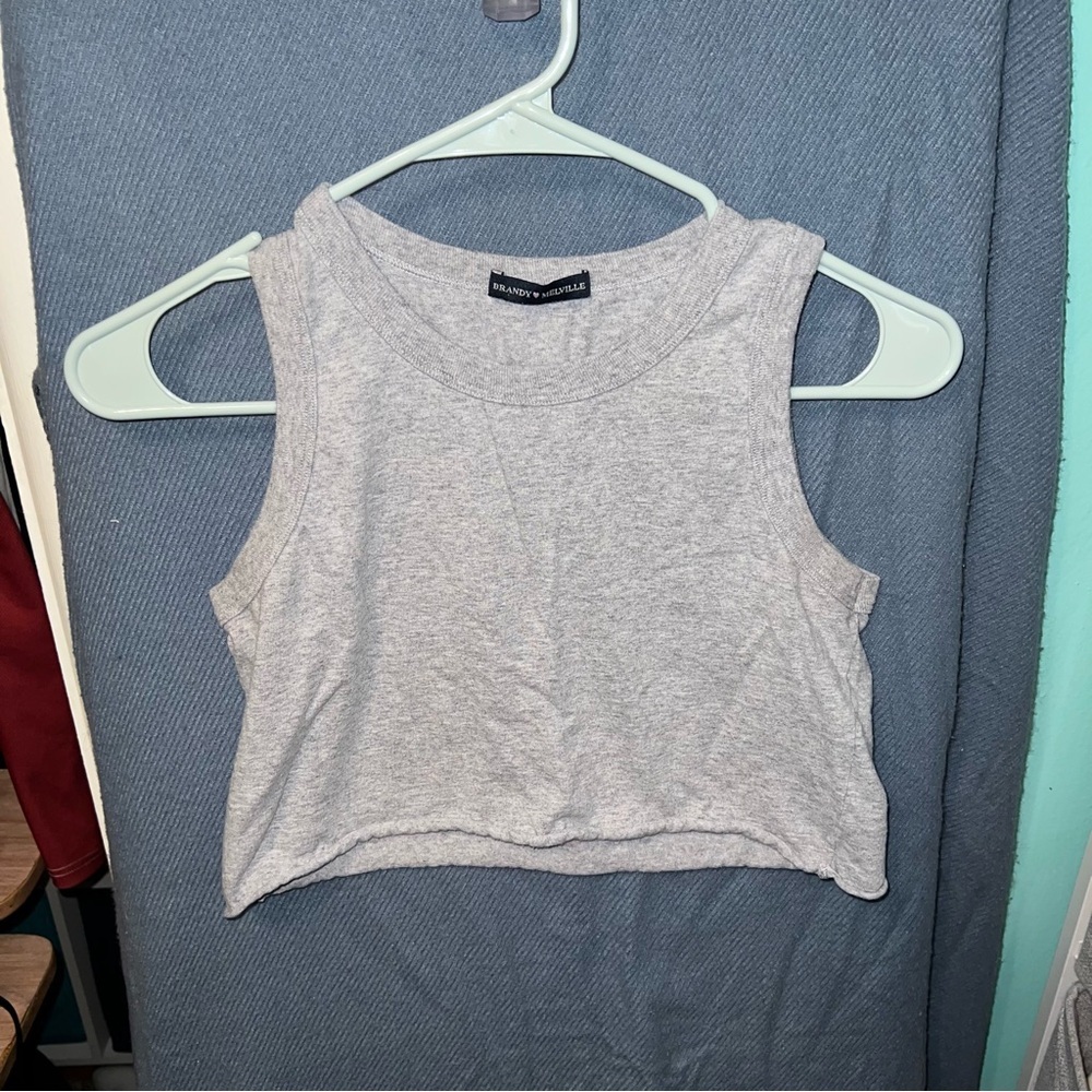 Brandy Melville Gray Sleeveless Crop Tank Top